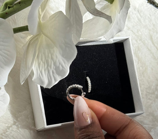 925 Sterling Silver Geometric Hoop Earrings with Sparkling Moissanite - 0.5"