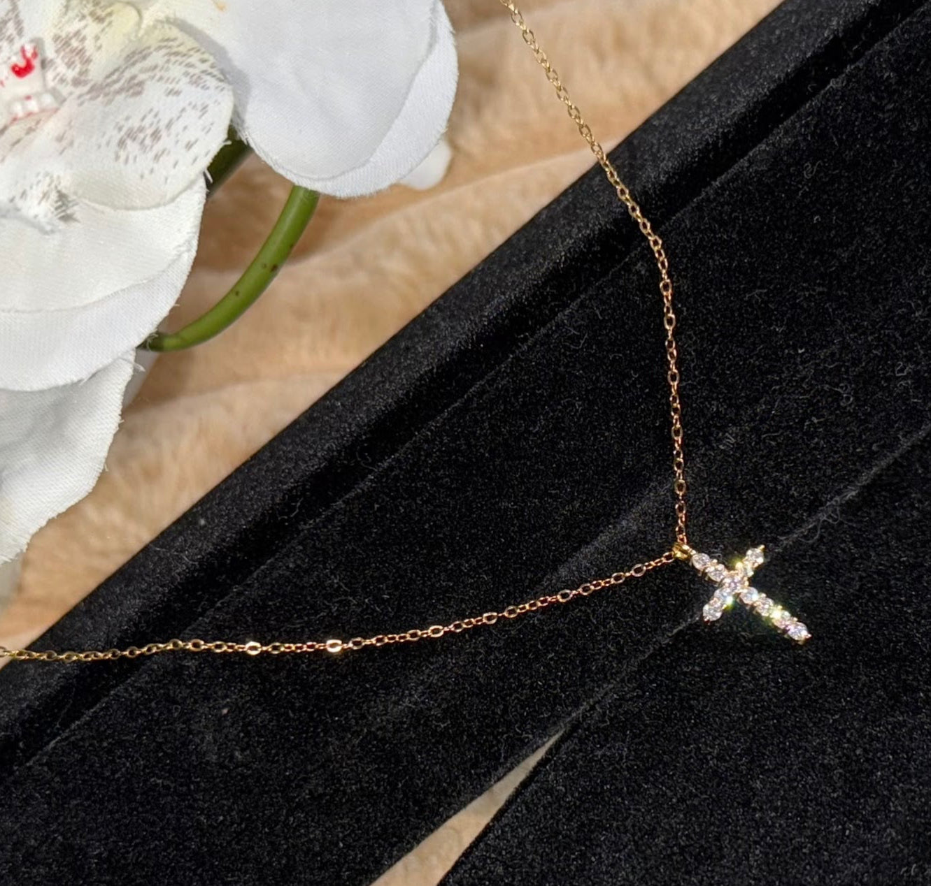 925 Gold-Plated Sterling Silver Cross Necklace w Cable Chain